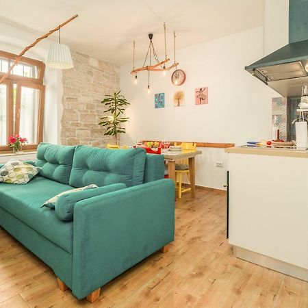 Apartment Henna Pula Bagian luar foto